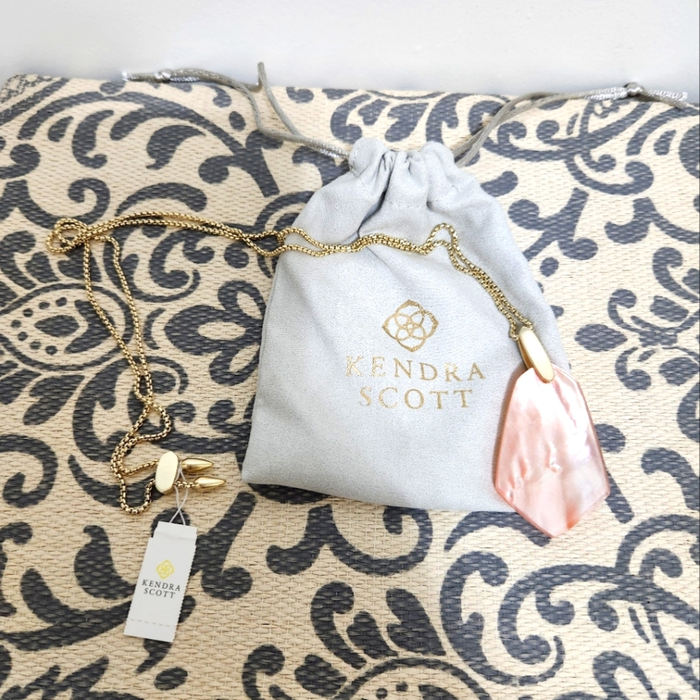 NWT KENDRA SCOTT CAM NECKLACE GOLD Peach - Picture 5 of 5